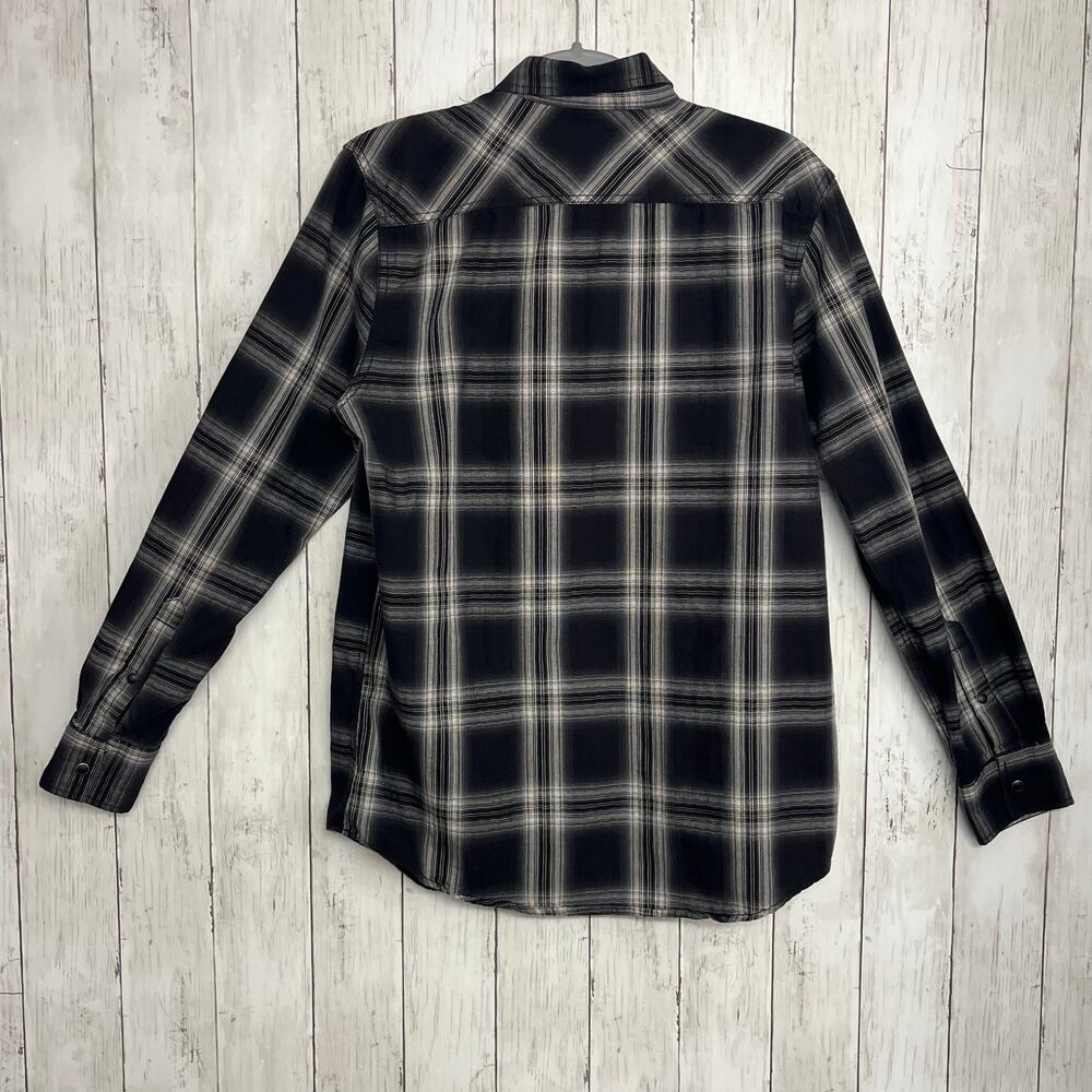 American Rag Long Sleeve Snap Front Plaid Lightweight Casual Button Down Shirt - Picture 2 of 8